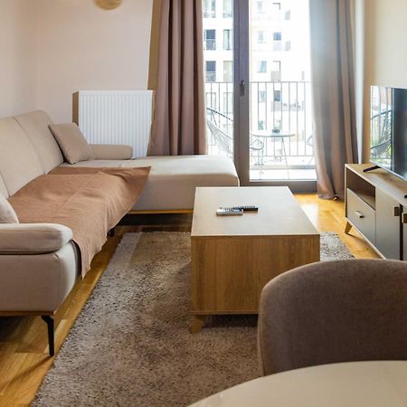 180° View Apartment In Diamond Building Skopje Exterior foto