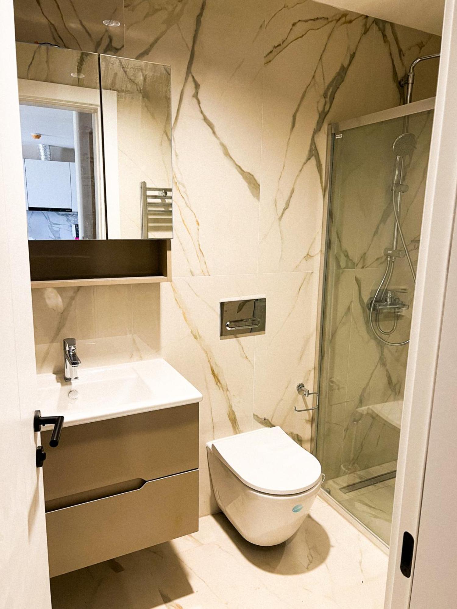 180° View Apartment In Diamond Building Skopje Exterior foto