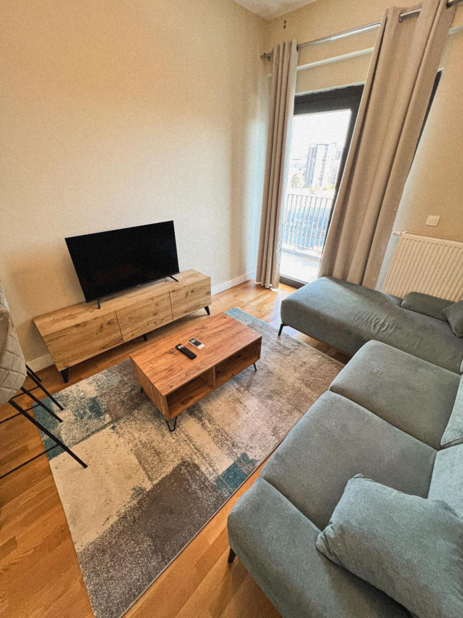 180° View Apartment In Diamond Building Skopje Exterior foto