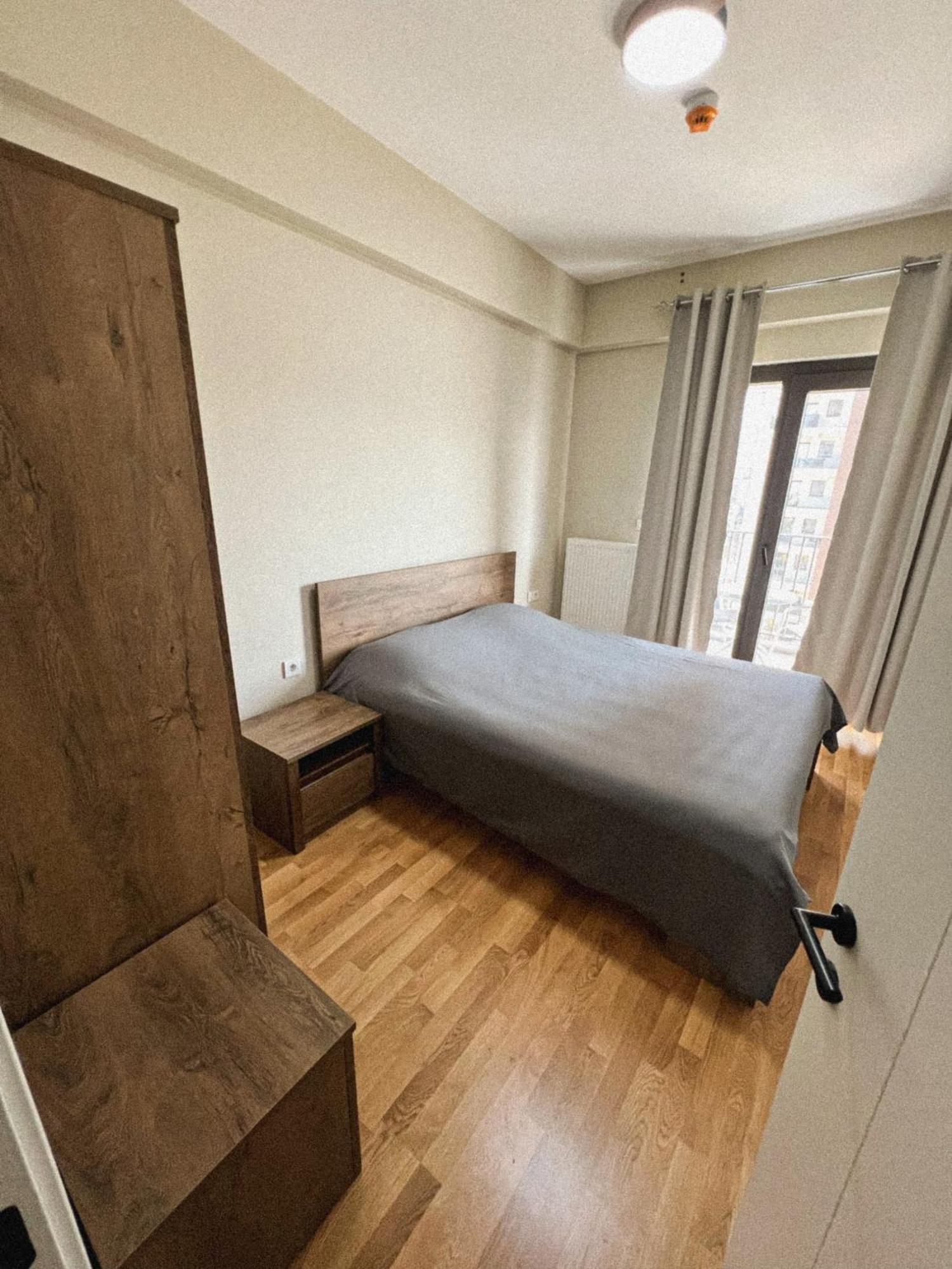 180° View Apartment In Diamond Building Skopje Exterior foto