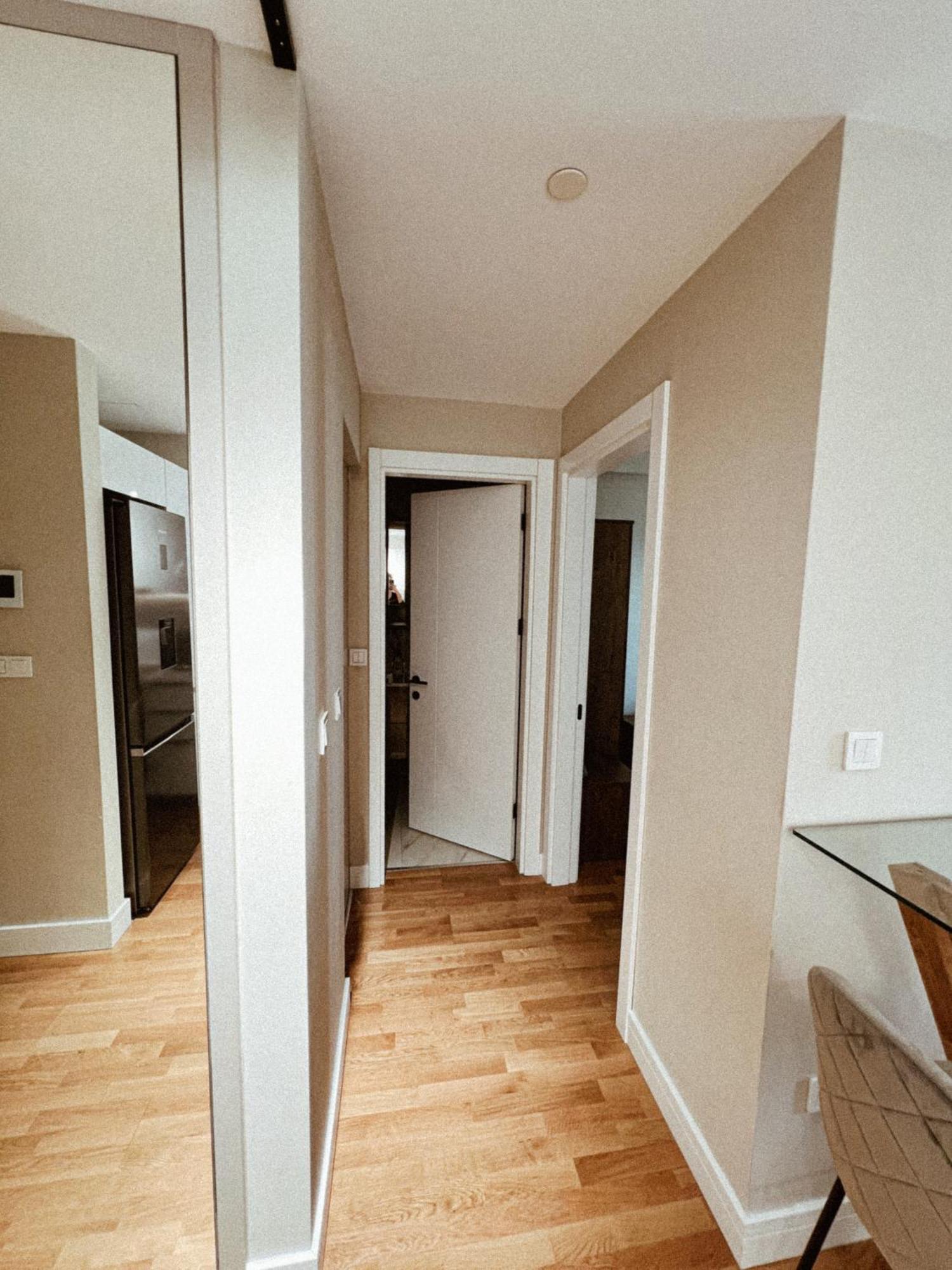 180° View Apartment In Diamond Building Skopje Exterior foto