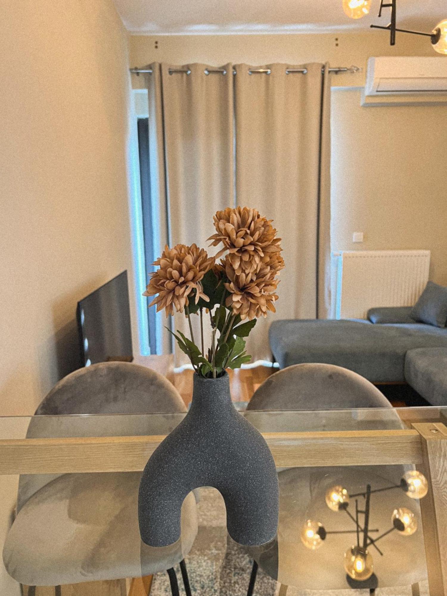 180° View Apartment In Diamond Building Skopje Exterior foto
