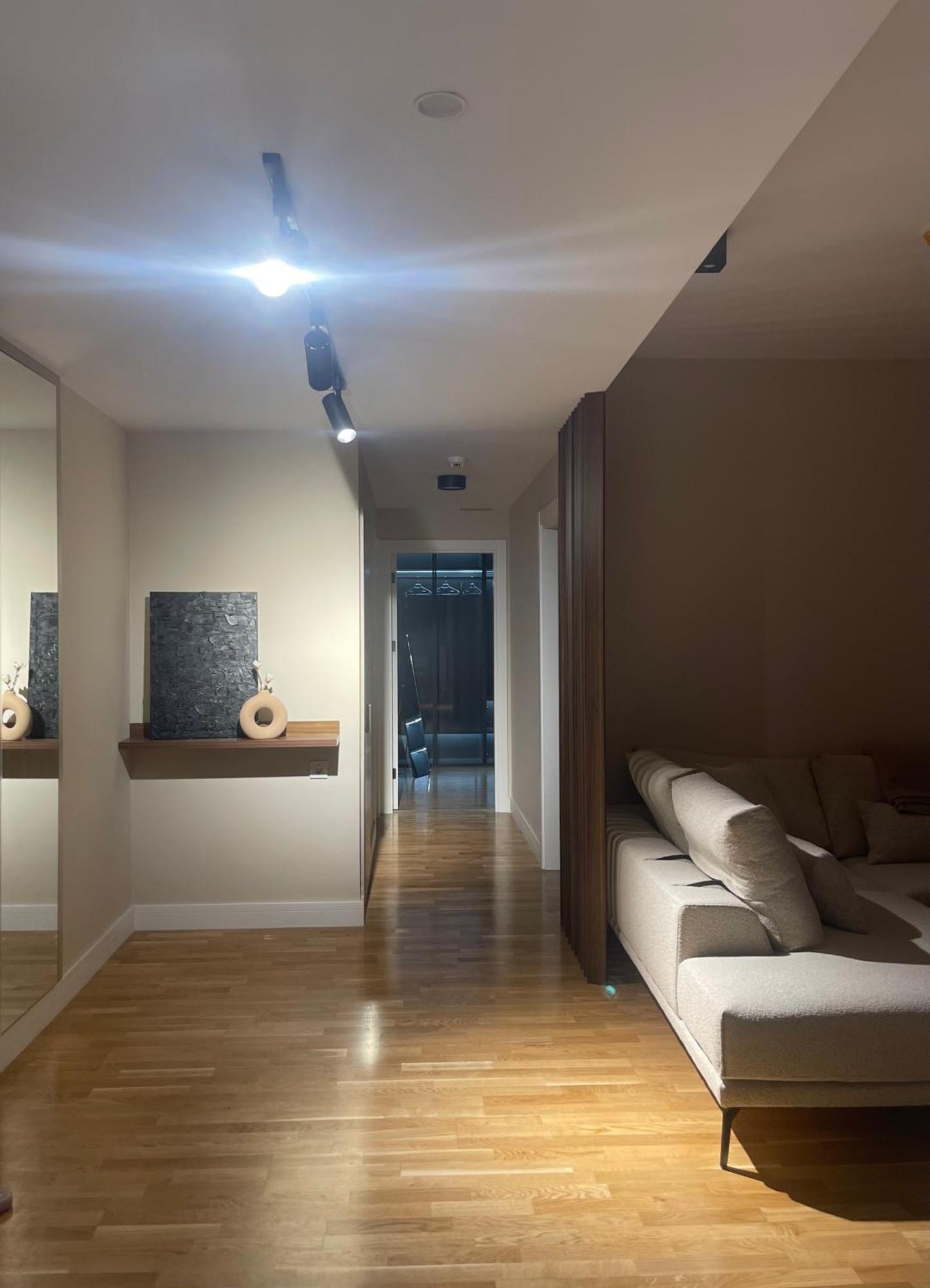 180° View Apartment In Diamond Building Skopje Exterior foto